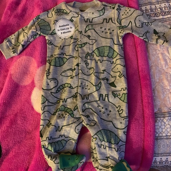 Carter’s Dino footie pjs - Picture 1 of 2